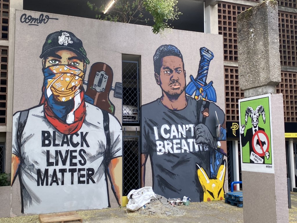 Love the #Zelda reference on this #BlackLivesMatter mural right across a police station in #Grenoble, France. The highlight of my day.