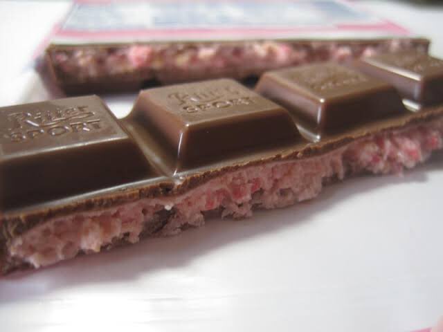 Tendou_THbot's tweet photo. @kaikaizt อ่ะเอาไปชิมก่อน อร่อยกว่าเมล็ดทานตะวันนะเกิ๊ล (ಠ_ಠ)b https://t.co/0vudsEyo3j