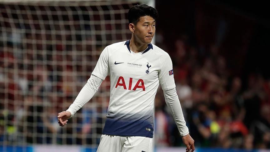 Heung Min Son finished on more league red cards (2) than Sergio Ramos + Marcos Rojo + Diego Costa + Pepe [Porto CB] (0)