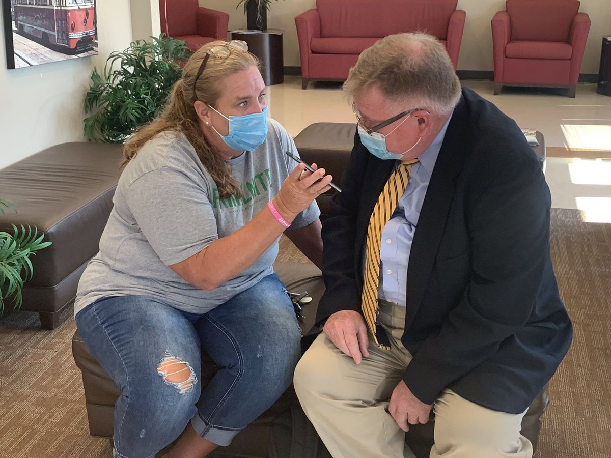 wherald's tweet image. It’s the Hometown Radio Show on @WAKM950AM this morning @FranklinTransit ! Thanks to Tom Lawrence for hosting. Debbie Henry and Brandy Blanton joined Publisher @cmdpublishing