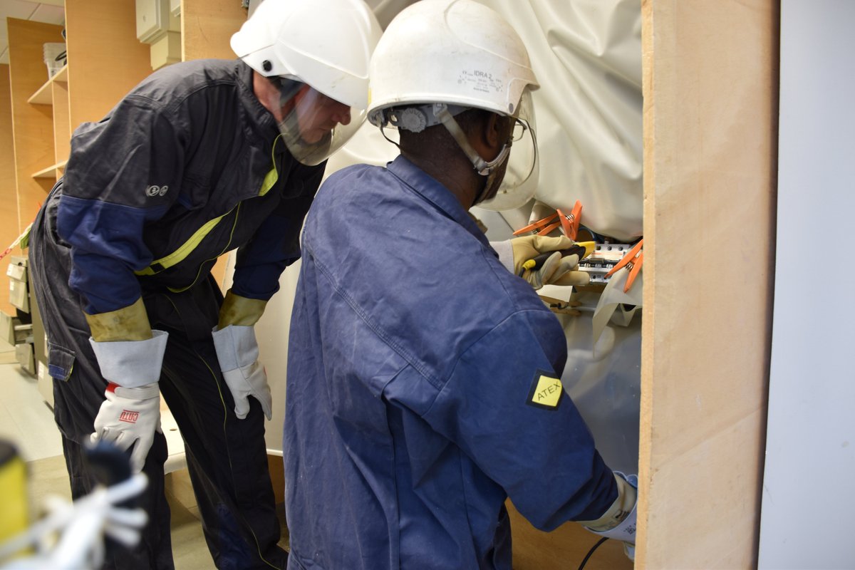 herv_jacques's tweet photo. #FORMAPELEC recrute des formateurs en réseaux électriques à Pont-du-Château!
Vous souhaitez intégrer une équipe dynamique pour un salaire attractif, contactez nous!!
Lire l'annonce: https://t.co/PHXcnqoSGB https://t.co/EeoXqwItJt