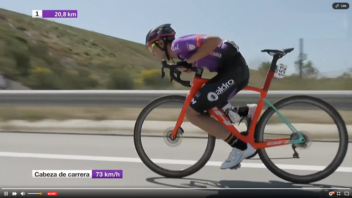 StreetFixie's tweet photo. GO @williesmurfy #VueltaABurgos https://t.co/AVzMxHBeTn