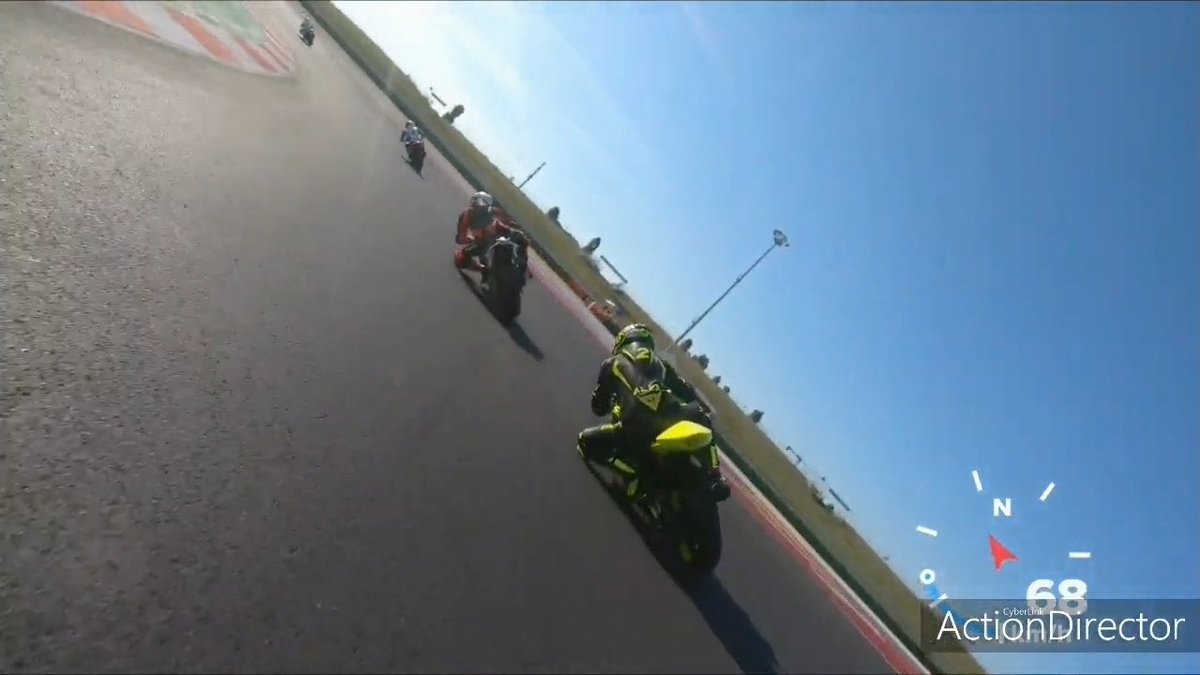 alexkawasubi's tweet photo. On board donde se me ve en el inicio de la carrera #ibhr #Misano
https://t.co/HMXT8VXGB1
#PilotosCapacitados https://t.co/aDWa5eClbd