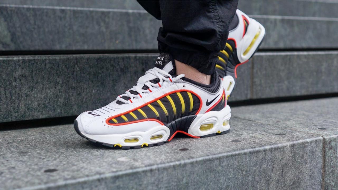 The Supplier on Twitter: "The Nike Air Max Tailwind 4 "White" now JUST £25 at Foot 🤯 Cop now: https://t.co/WzMn71OIyr https://t.co/AcetUfNZwW" Twitter