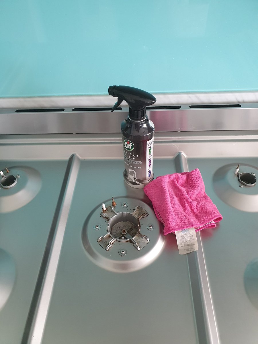 JoanneTognarel1's tweet photo. #seekingsunshine 
1) successful morning crafting
2) shiny sink &amp; hob
3) so thankful for being able to craft &amp; clean\ hinch
#selfcare #managingmyanxiety #mentalwellbeing #MentalHealthMatters #MentalHealthAwareness #lovetohinch #lovetocraft #lovetocreate #lovetoclean https://t.co/tdp83kC6xl