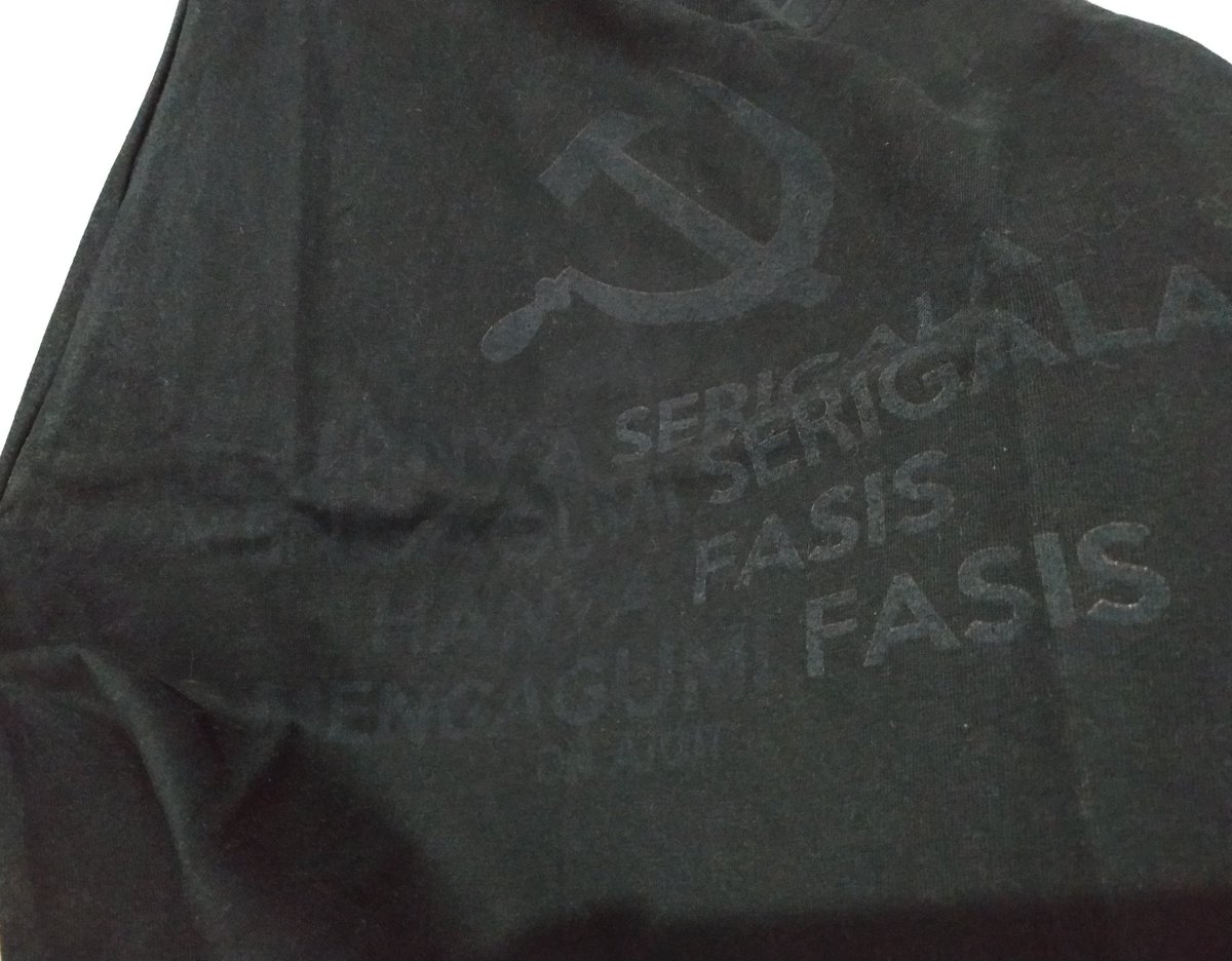 KalisGS's tweet photo. @hansdavidian quote nya udah nempel di kaos, bang 😄 https://t.co/4kt6s7tzfm