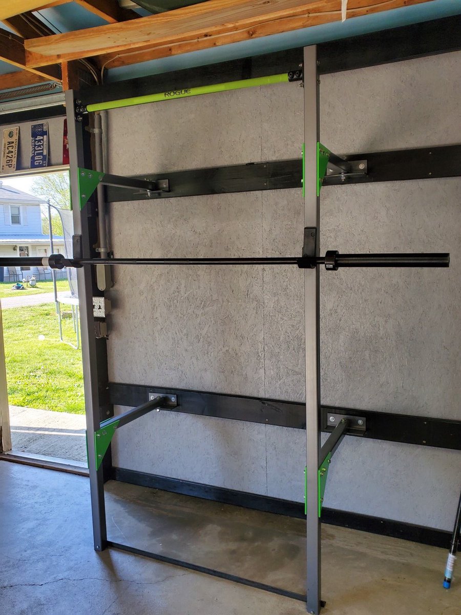 Check out this custom squat rack and pulley machine built by a customer of ours! Nice work, Mark Kellems! Call Castlen Steel for all your steel needs! 

#diy #castlensteel #steelsales #custom