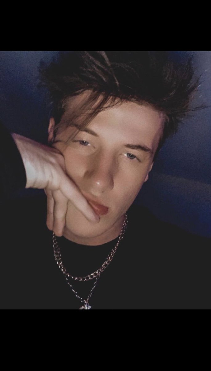 RougesirNoir's tweet image. мιѕѕιиg нєя уσυ киσω