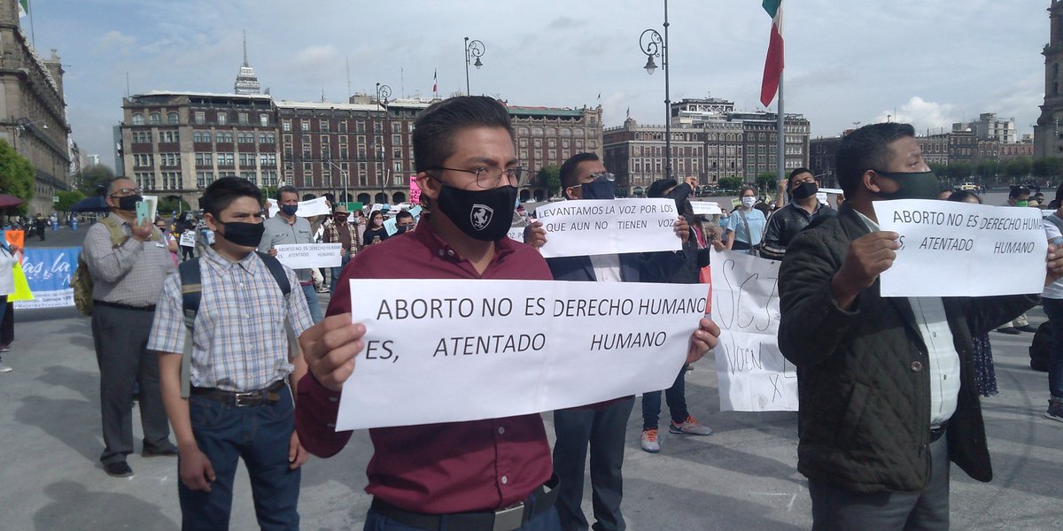 LevantaTuVozMx's tweet photo. Aborto no es derecho humano es atentado humano #CorteAbortoNo  #MexicanosAlGritoDeVida #MexicoEsProvida @SCJN https://t.co/rd25VYyO1e