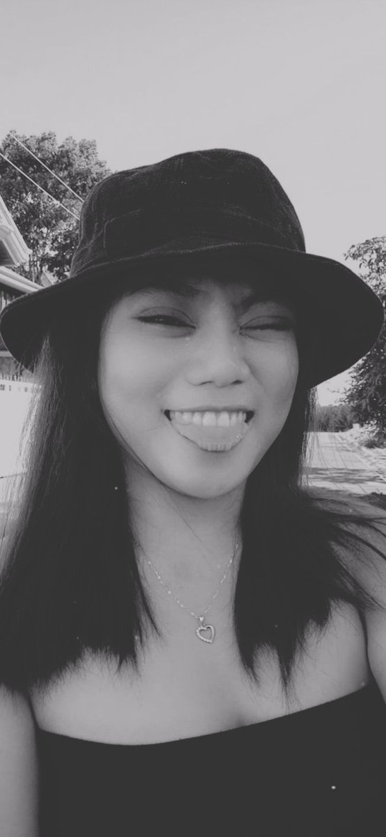 florayamps's tweet image. Challenge Accepted 🖤
#nakikiusolang!