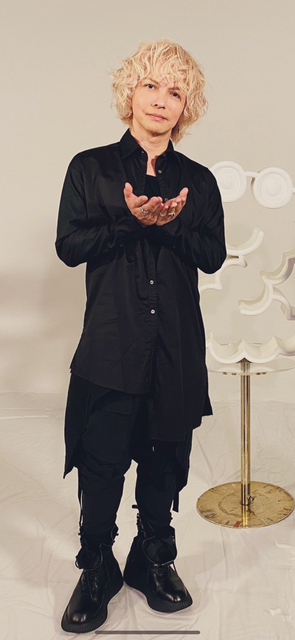 hyde 着 ボタニカルアロハシャツ