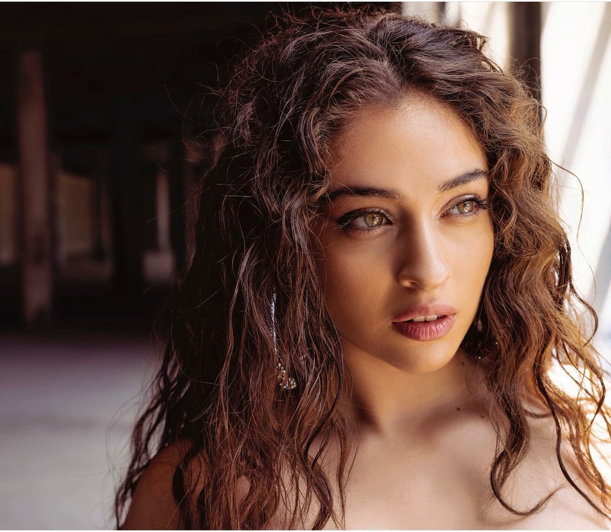 джемре. турецкая актриса дениз байсал. джемре байсал. кемре байсел. джемре.