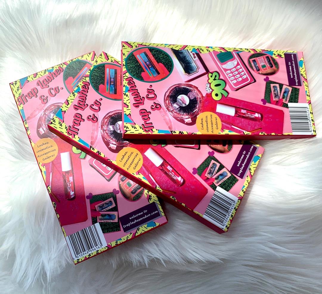 TraplashesC's tweet photo. THE FIRST EVER MAGAZINE LASH BOOK!😱💕😱 We are a Black Owned 90’s Themed Business!! A retweet could really help me reach the next level!! Follow us on https://t.co/XRl5kKzQUy 
#lashes #SmallBiz #cosmetics #CosplayersUnder1k #beauty #BlackGirlsRock #BlackOwned #beauty https://t.co/wuiTnHSqlE