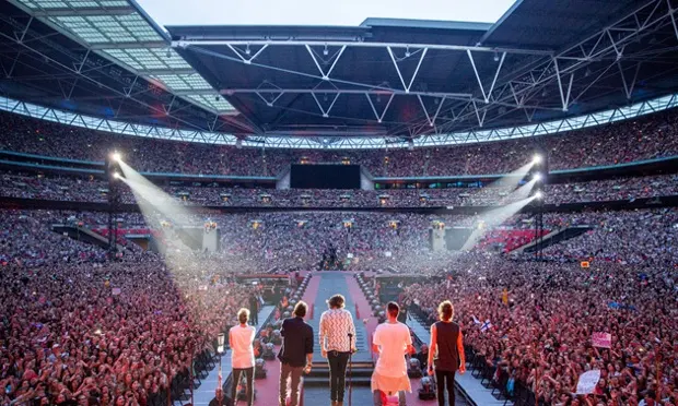 1DIegend's tweet photo. DONT FORGET WHERE YOU BELONG

THIS IS THE DEFINITION OF HOME FOR DIRECTIONERS

 #1DWWATOUR https://t.co/e1msWt6I10