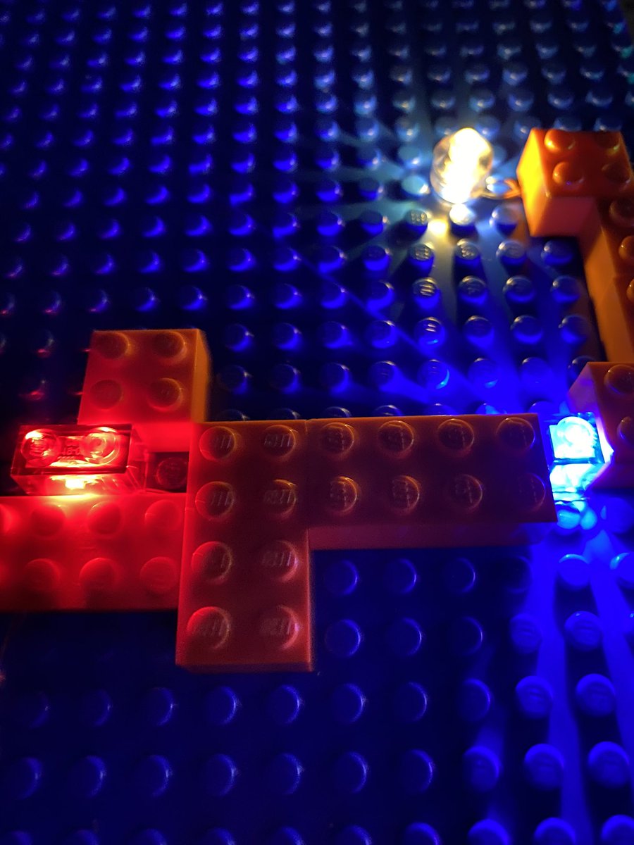 litbrix's tweet photo. @LEGO_Group i-Brix made a wired lighting system for you... how about being partners now! https://t.co/ARtNHKFUQL