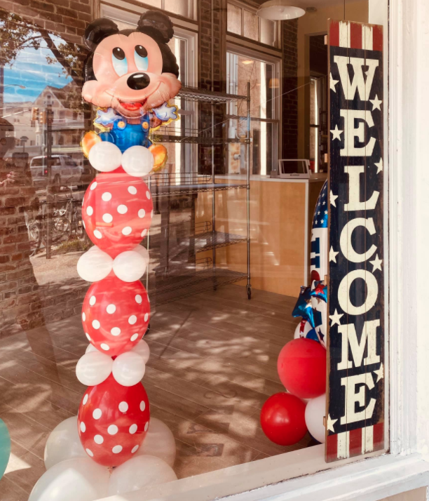 ShowstoppersFun's tweet photo. 🤩We’re getting set up for our NEW store!
Come visit us Saturday, August 8th for our Grand Opening! We open at 11 am! Location: 411 E. 8th Street Ocean City, NJ 08226. Great games, FUN, and a free balloon with any purchase! 🎈
#thepartyologyfirm #oceancity #2locations #nj https://t.co/d0w8KzUB3P
