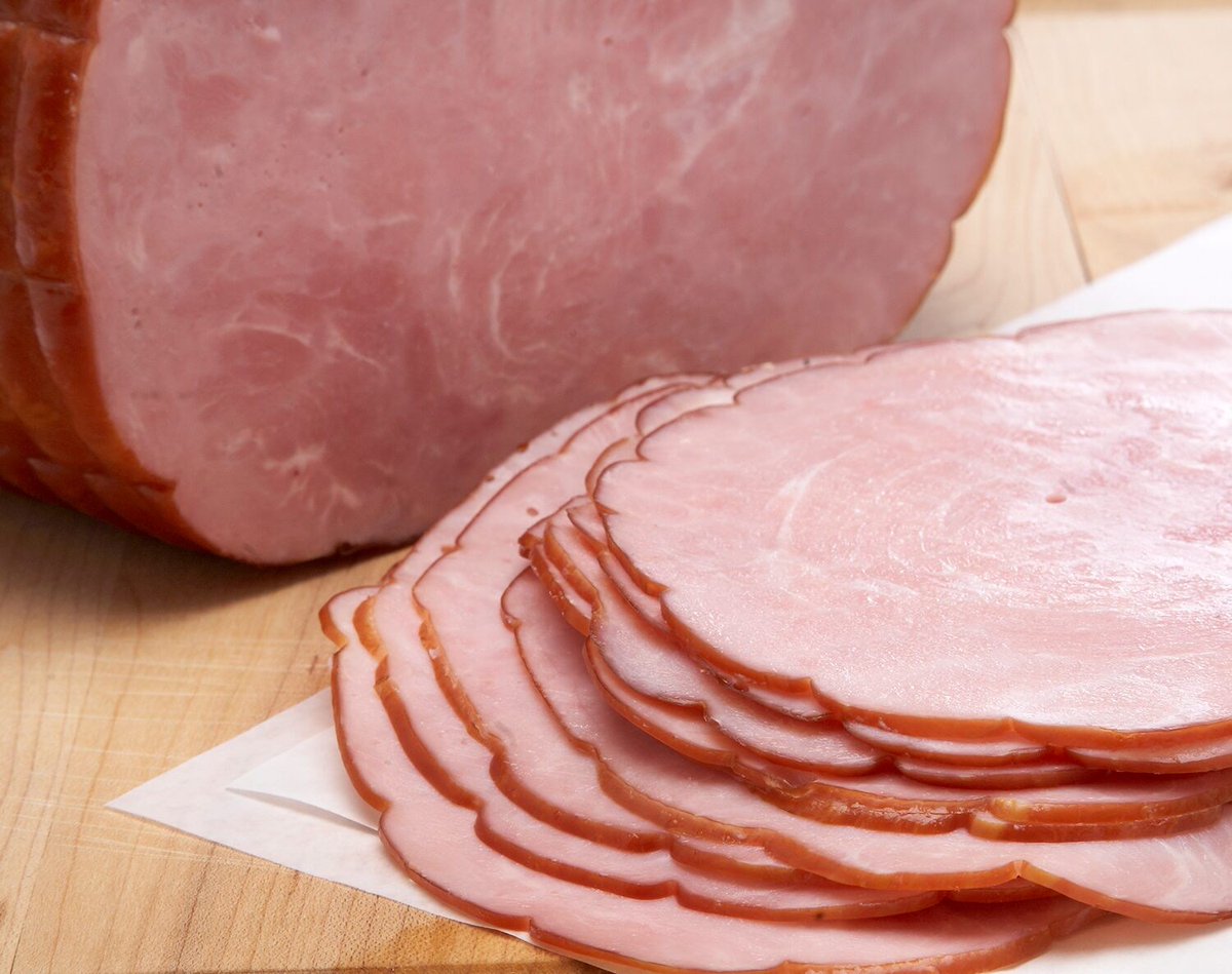 CedarbrookBakes's tweet photo. Our Delicious Honey Ham is on special starting 07/28 - 08/04! The perfect combination of sweet and salty  for your deli sandwiches 🥪 $1.59 / 100 grams! 

#deli #honeyham #brookswood #sandwiches #specials #bakery https://t.co/RnDr7dKwmD