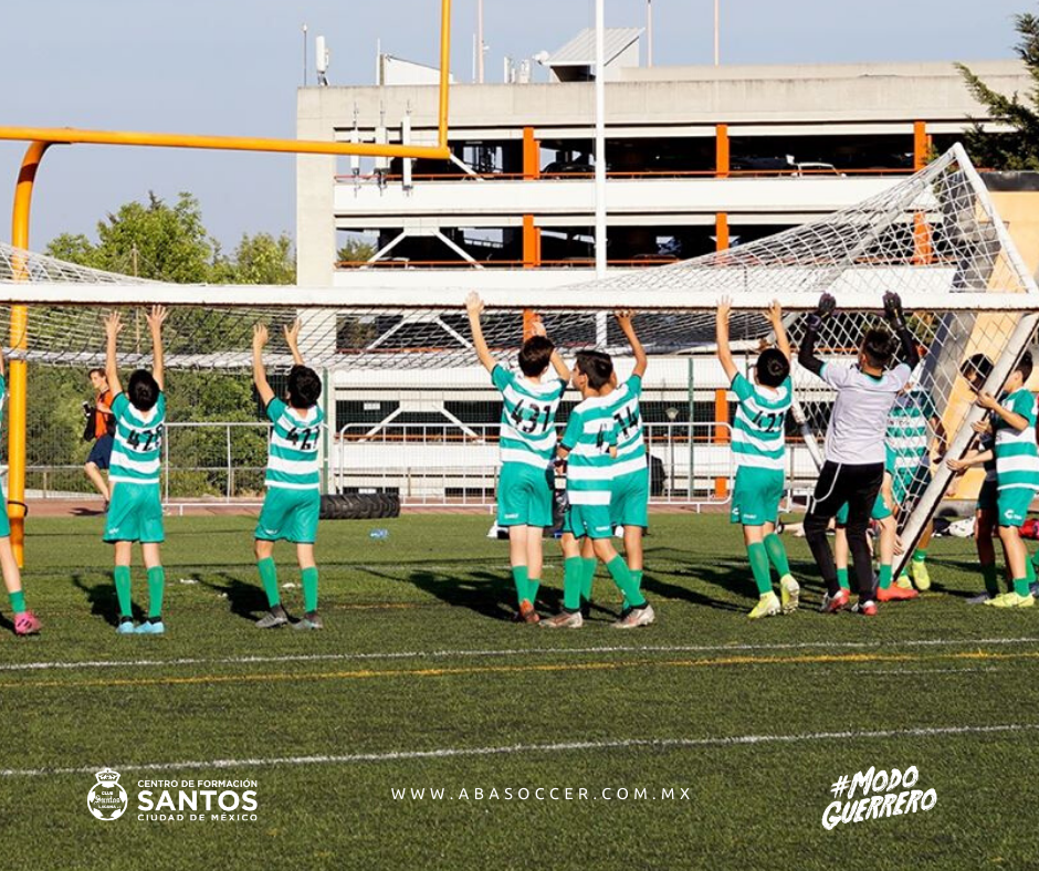 CFSantosCDMX's tweet photo. Trabajo en equipo #CEFORSantos #CDMX https://t.co/fB0rZtG4UI