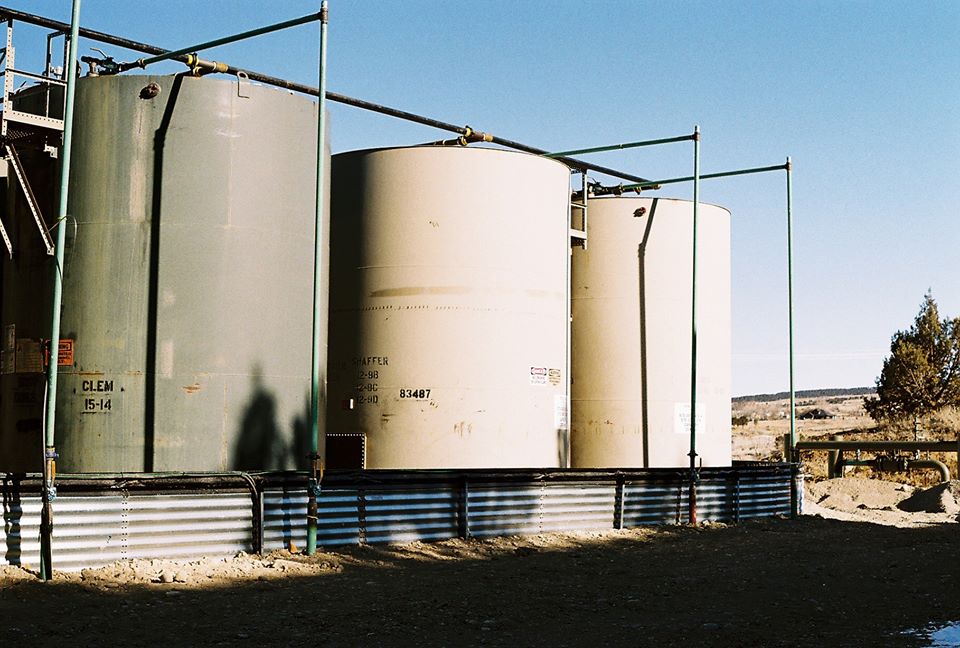 BlacFracTanks's tweet photo. For spray liners or spill containment, call Heather 970-986-0673 or Amy 701-770-3828.
#sprayliners #spillcontainment #blacfrac #frac #tanks #oilandgas https://t.co/ribayF1F7O