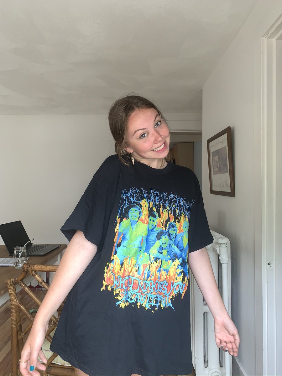 GIVEAWAY!!!!!! (i accidentally ordered two of these funny wmyb shirts lol)
rules:
- follow me!!!!
- rt this tweet
- comment ur fave harry era 
winner will be announced aug 7th,,, good luck !