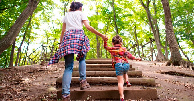 RBKC's tweet photo. Reconnect with your local area &amp; discover nature and green spaces near your home with the '#NaturallyActive This Summer' booklet. It features dozens of activities to keep busy over the summer break. ☀️

Find out more: https://t.co/1YUFuT1ppb
@CityWestminster @Change4Life https://t.co/PrQpEOJXqi
