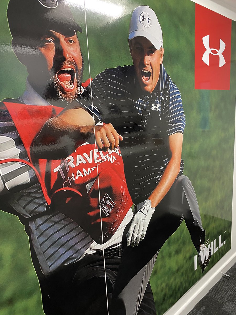 HartfordGolfC's tweet photo. Even bigger things coming next year from @UnderArmour, we got a sneak peek at next years apparel, shoes &amp; gloves &amp; it certainly didn’t disappoint!! All we can say is wow &amp; bring on #SS21 #TeamUA #UnderArmour #HGC https://t.co/U8HILQ74i5