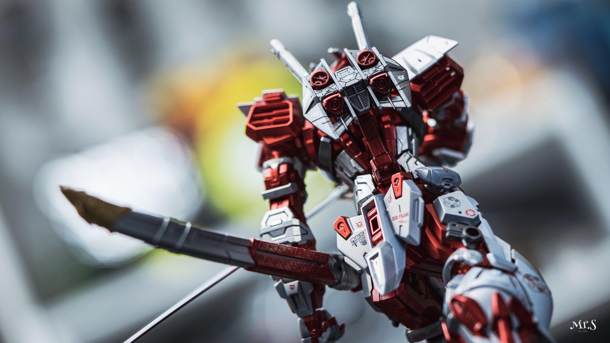 ガンプラ　全塗装完成品　MG ガンダムアストレイ 立上げ塗装とウェザリングで作る MG ガンダムアストレイレッド