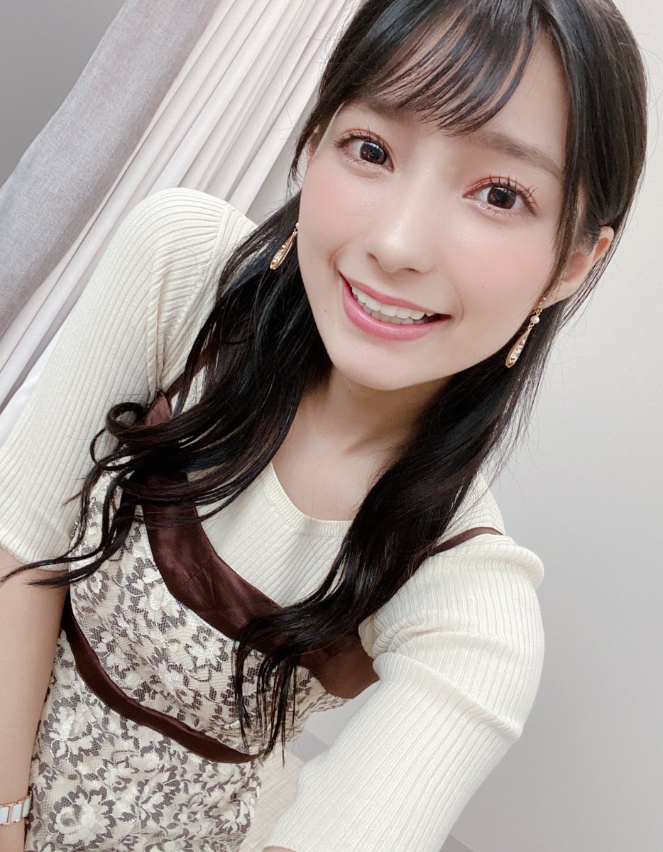 高野 麻里 香