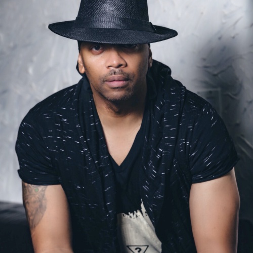 MusicNewsWeb's tweet image. Music-News.com Concore Entertainment the new indie powerhouse label - @ConcoreEnt #ConcoreEntertainment #Concoreent #CharveTheDon dlvr.it/RcXRY9