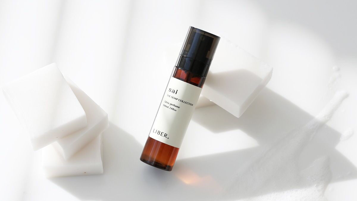 syaasell's tweet photo. [HELP RT]
INA GO 🇮🇩

IZONE CHAEWON PERFUME
"SAI THE SOAP COLLECTION FABRIC PERFUME"

Price: 150k
(Belum sharing cargo dan tax)

Deadline secepatnya yaa takut sold out😆

🔗Order Form: https://t.co/JbJstyaDxJ 

#IZONE #CHAEWON https://t.co/Sf7F6tLswo