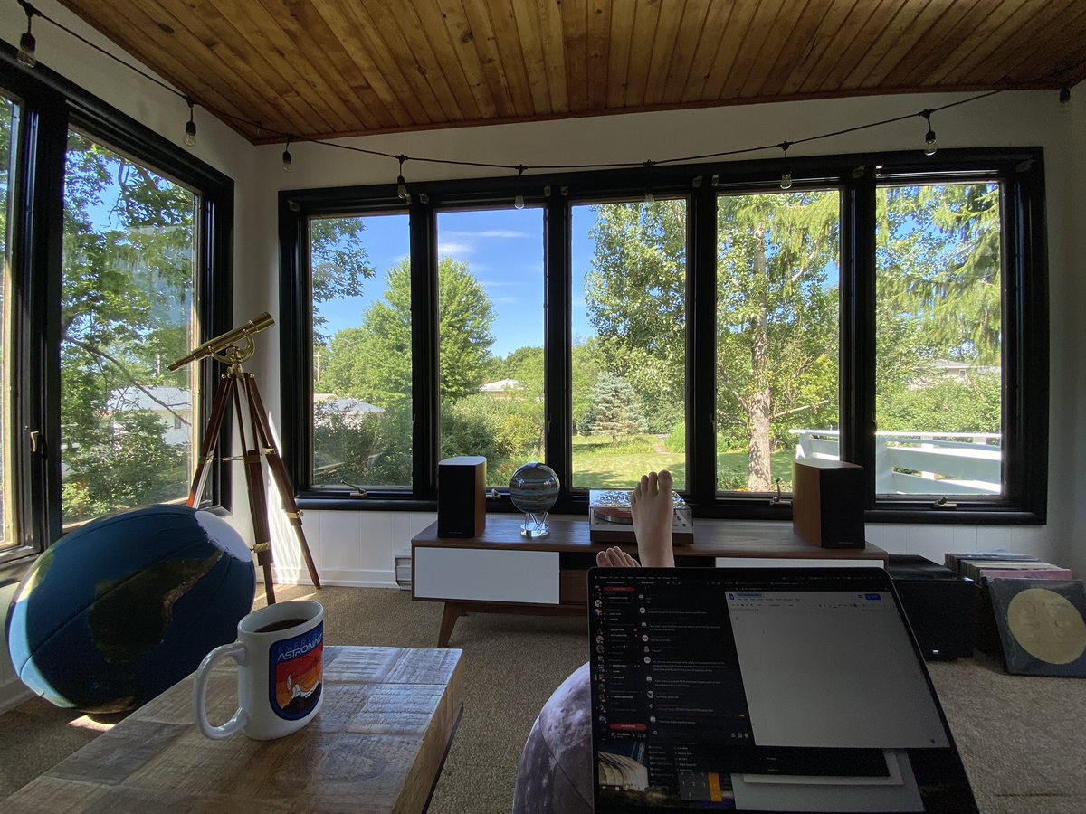 Erdayastronaut's tweet photo. My new happy place for script writing. Working on a timeline for DM-2 reentry / splashdown and then back to part II for SLS vs Starship (part II is Apollo va Artemis) https://t.co/0L2e5hRyfK