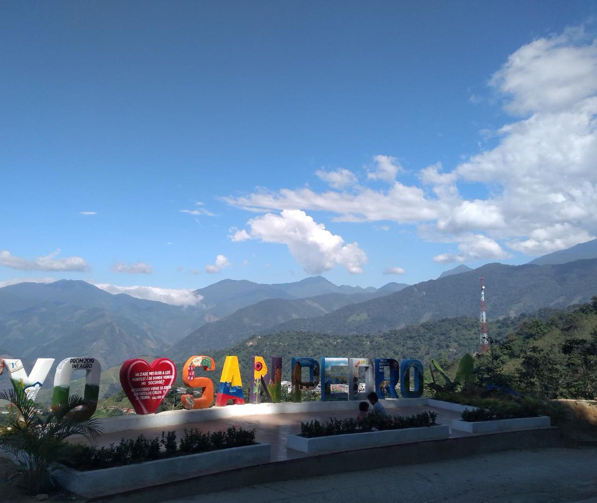 Bienvenidos a #RiquezasyMaravillasDelMagdalena el espacio creado por las #mujerescafeteras del #Magdalena para darles a conocer los paisajes naturales de la #SierraNevadaDeSantaMarta. 🌈🏔️🌱🍃

Fotos por: Marlyn Nieves Moya

<a href="/FedeCafeteros/">Federación Nacional de Cafeteros</a> 
<a href="/robertovelezv/">Roberto Vélez Vallejo</a>  
<a href="/alcaldiacienaga/">Alcaldía Municipal de Ciénaga, Magdalena</a>