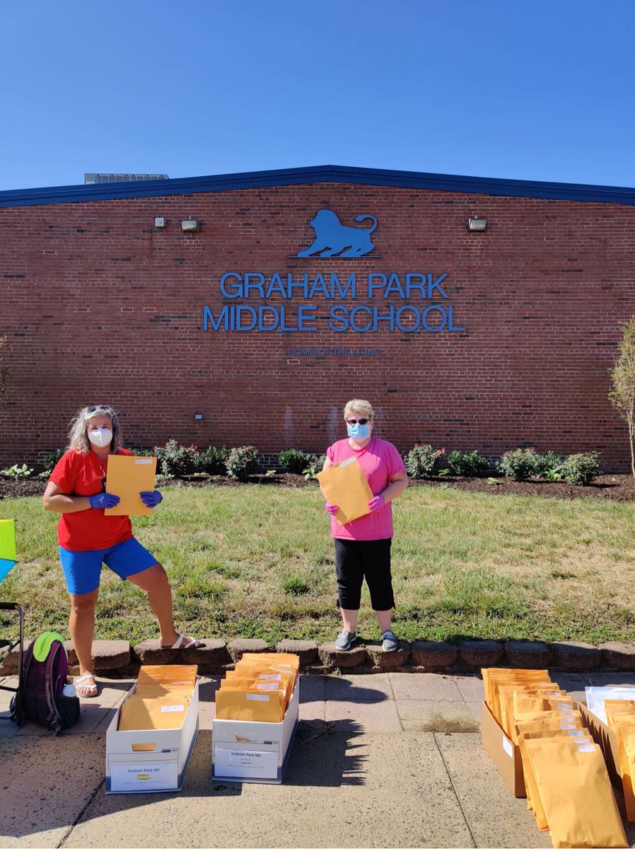 Shawn Baugh (@baughreads) on Twitter photo April Rodriguez and I handing out books for virtual summer school students from Triangle, Dumfries and Graham Park 😎 @AprilAngRod, <a href="/triangletigers/">Triangle Tigers</a>, @pwcsela April Rodriguez and I handing out books for virtual summer school students from Triangle, Dumfries and Graham Park 😎 @AprilAngRod, <a href="/triangletigers/">Triangle Tigers</a>, @pwcsela