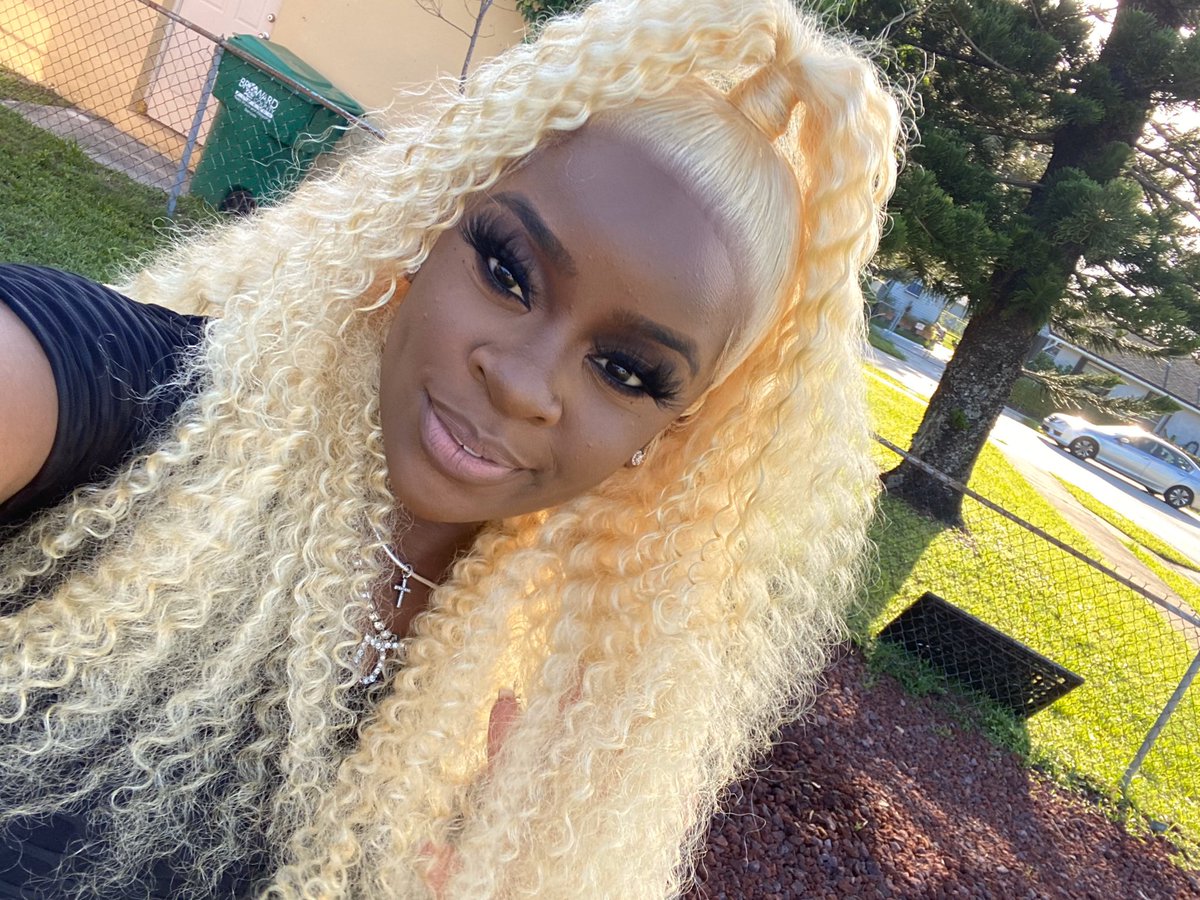 trinitaayy_'s tweet photo. Just here to brighten your timeline😌 
#22 ♌️ https://t.co/ZH5ugiyK2u