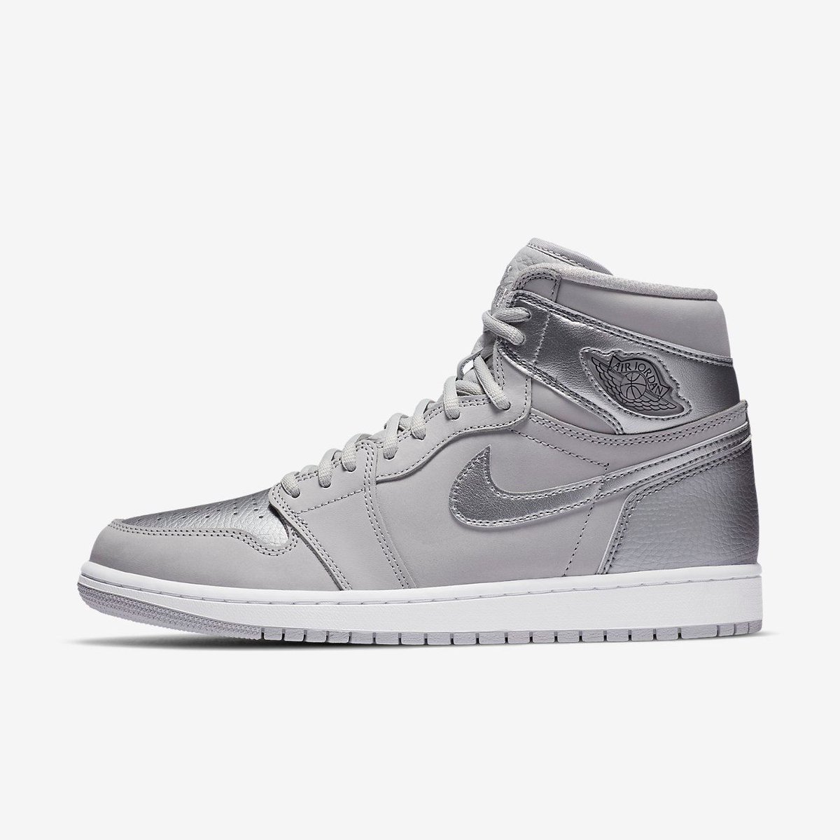 nike sneakrs twitter