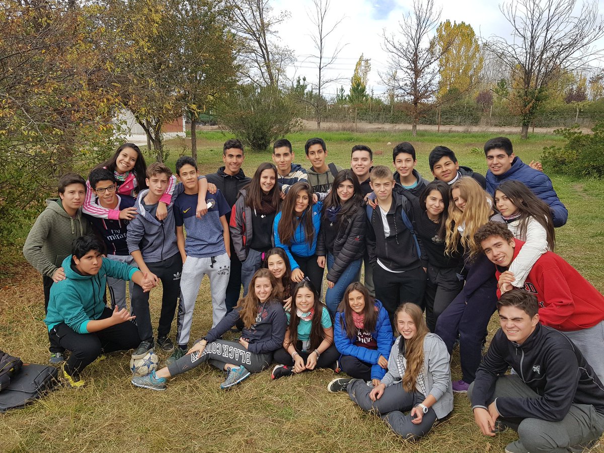 PioPromo's tweet photo. Nos invade la nostalgia al ver una campera, luciendo en un ropero. La falta de abrazos afecta el doble, en seres acostumbrados a derrochar ternura.
Somos una familia, llena de diferencias, pero creciendo juntos, 5 años llenos de dulzura.
Todos los días esperamos el reencuentro❤ https://t.co/yn2Lw7xmZg