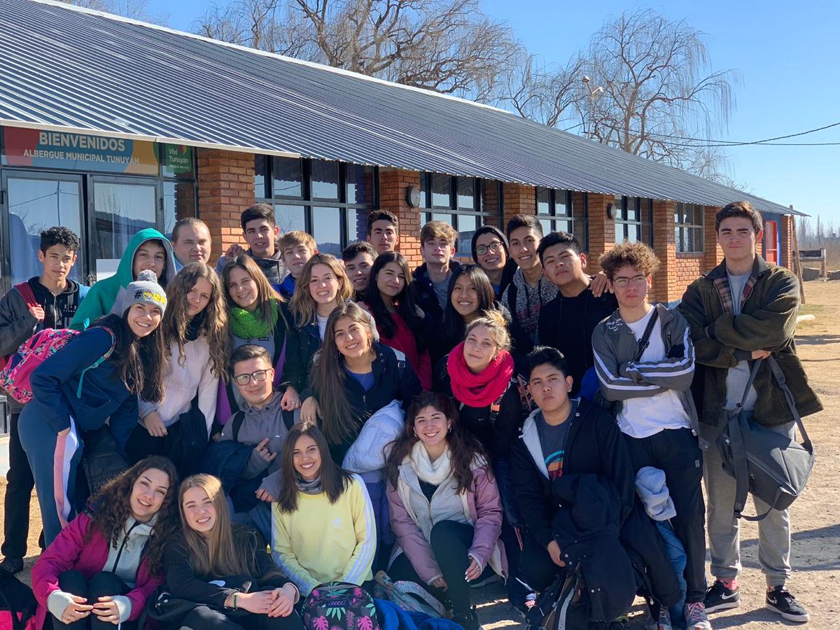 PioPromo's tweet photo. Nos invade la nostalgia al ver una campera, luciendo en un ropero. La falta de abrazos afecta el doble, en seres acostumbrados a derrochar ternura.
Somos una familia, llena de diferencias, pero creciendo juntos, 5 años llenos de dulzura.
Todos los días esperamos el reencuentro❤ https://t.co/yn2Lw7xmZg