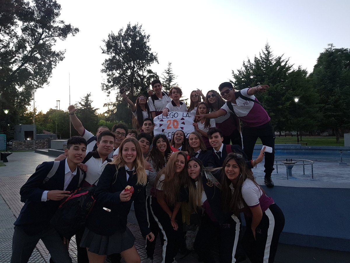 PioPromo's tweet photo. Nos invade la nostalgia al ver una campera, luciendo en un ropero. La falta de abrazos afecta el doble, en seres acostumbrados a derrochar ternura.
Somos una familia, llena de diferencias, pero creciendo juntos, 5 años llenos de dulzura.
Todos los días esperamos el reencuentro❤ https://t.co/yn2Lw7xmZg