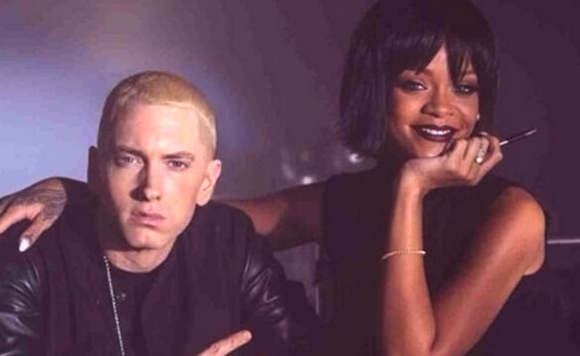 WORLDMUSICAWARD's tweet photo. #Eminem and #Rihanna Do Not Have A New Collab In The Works!💔 @Eminem @rihanna 
https://t.co/LezlukIVEn https://t.co/uCEMnj5yKl