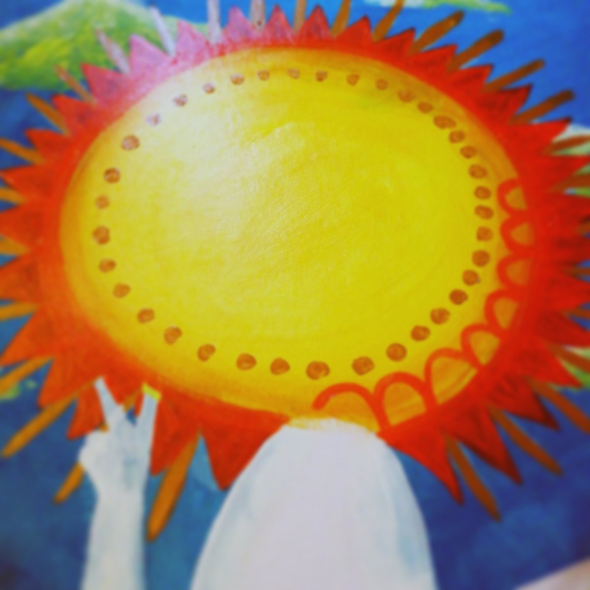 ParkinisS's tweet photo. A work in progress!
I can't wait to realise my new set of paintings they mean alot to me personally and they are very colourful and fun!

Stay tuned as they are coming soon.

#art #etsy #etsyart #painting #hippie #hippieart #sun #sunshine #orginalartwork #hippiedippie https://t.co/sIuKsP0qEo