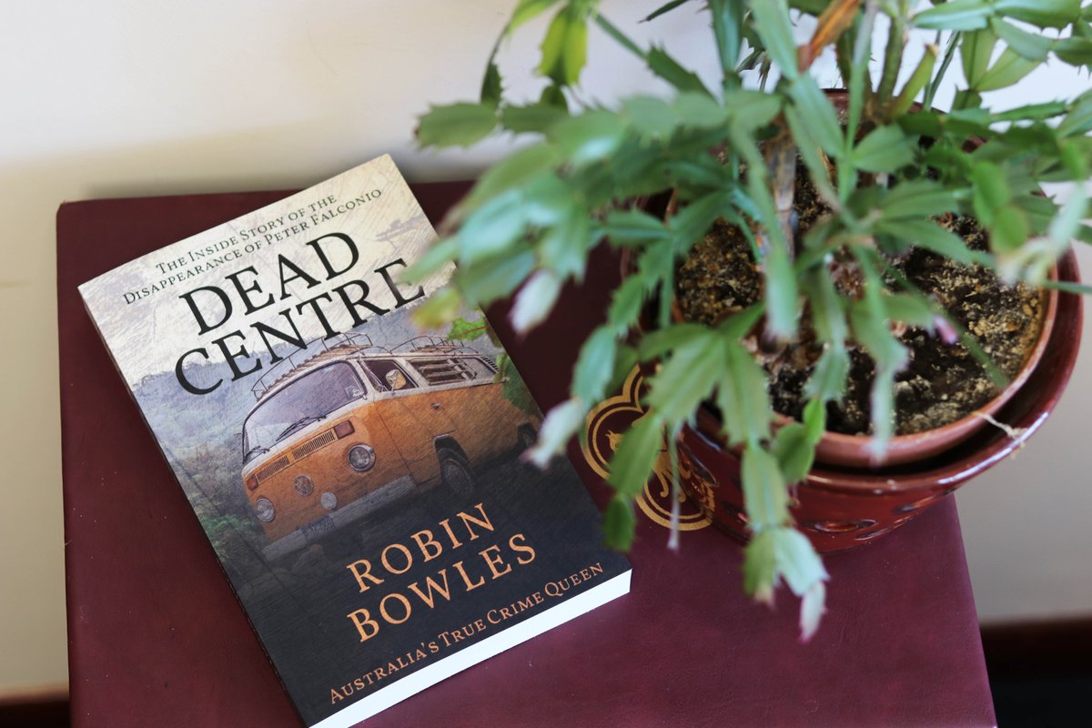 olympiapub's tweet photo. Our author, Robin Bowles, spent 60 hours with the man in prison for the murder of #peterfalconio - and is still not certain he is guilty. Want to know the exclusive story? Buy the book here: https://t.co/WEWo4oQd2p #MurderInTheOutback https://t.co/5q6dxeF9jo