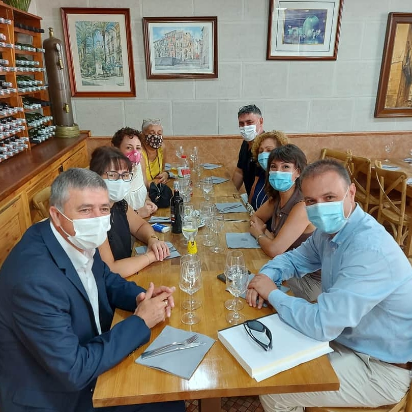 ColectivoAlc's tweet photo. El Conseller ha transmitido al Colectivo que el PATSECOVA está preparado para llevar a cabo su aprobación y confía en que si no se producen interferencias empresariales y, como está seguro de la unión política al respecto del apoyo al mismo, en muy breves fechas habrá noticias. https://t.co/DGbBkhwqIn