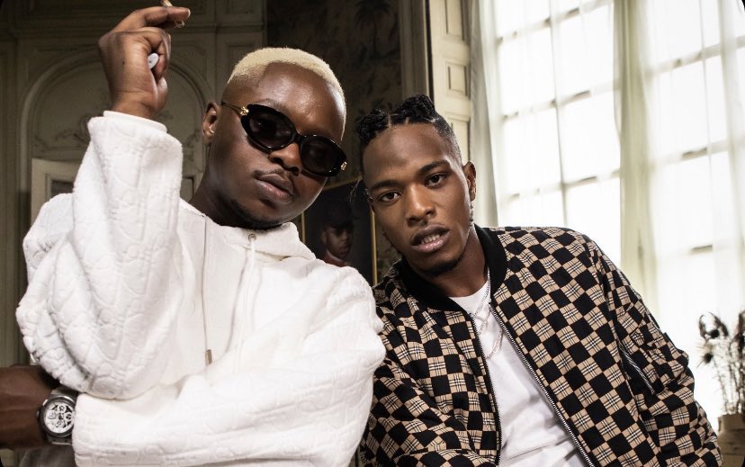 midiminuit__'s tweet photo. 🚨 Leto annonce la sortie de son featuring avec Niska, « Nouveaux riches » ! 

📆 Vendredi 31 juillet https://t.co/YbW2w5LdNE