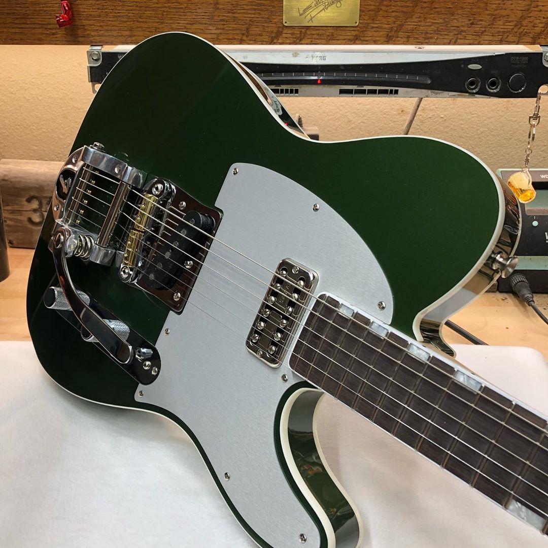 Fender's tweet photo. Some Bigsby madness from Master Builder, Paul Waller for your #TeleTuesday.

Plus aged-Cadillac green with Pearloid inlays from Master Builder, Ron Thorn. https://t.co/h2kgbSk7el