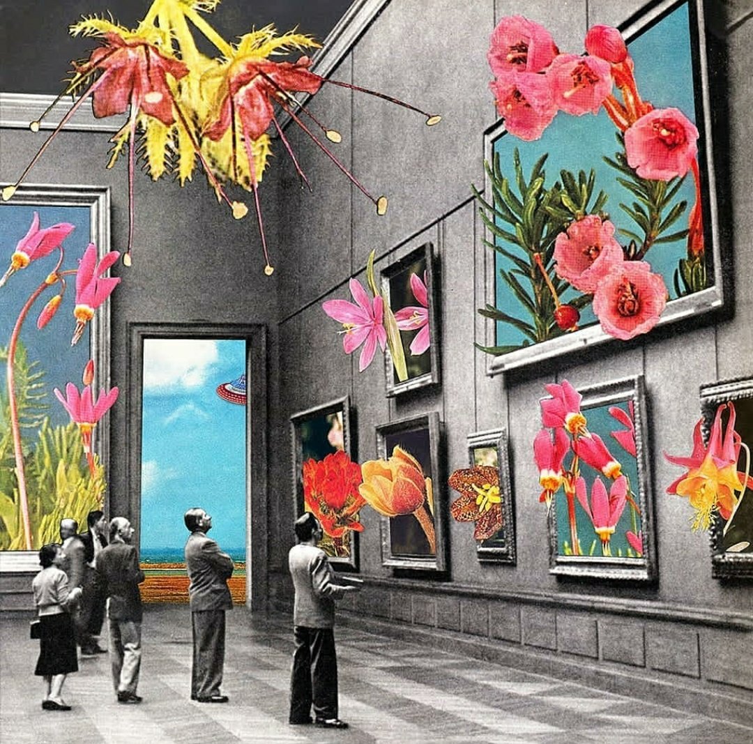  In the second chorus we're inside of an extraterrestrial museum where each painting is a moving clip of Chaelisa