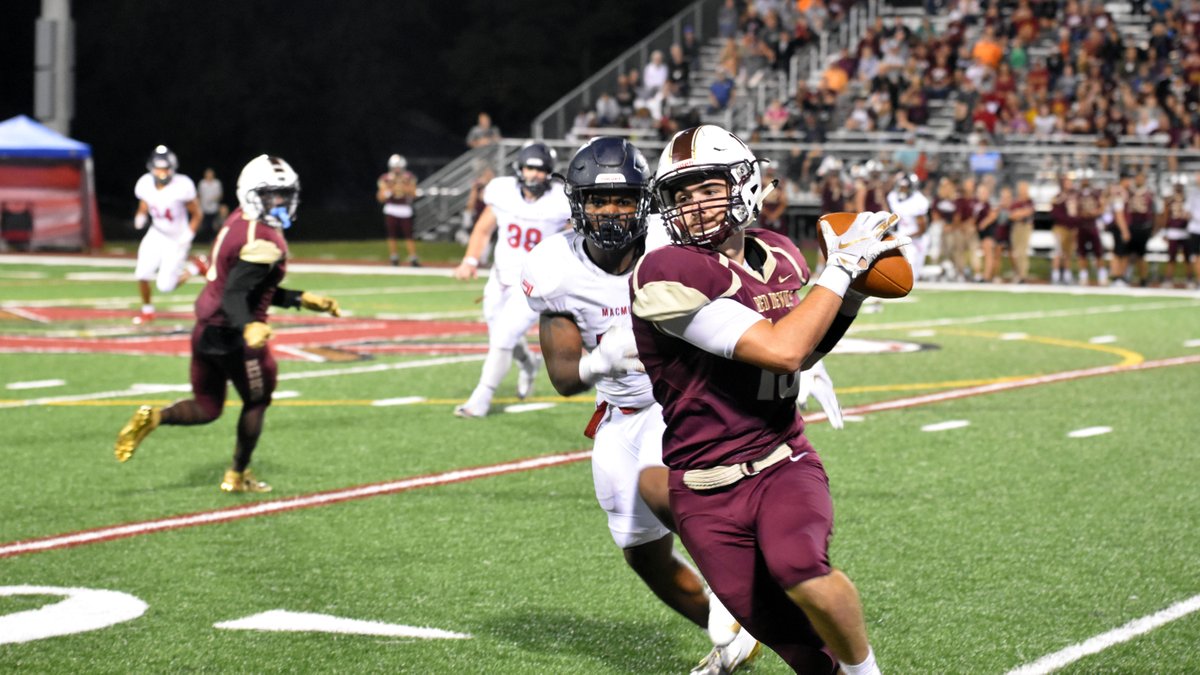 EurekaRedDevils's tweet photo. Also receiving NACC scholar-athlete recognition for the Red Devils: Caleb Fauver. 

A business administration major, Fauver was a key wide receiver for the maroon and gold last season. https://t.co/SBAXXXJG1Y