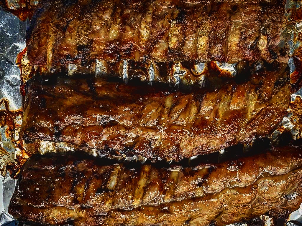 Chefshivambu's tweet photo. Succulent Oven grilled BBQ pork ribs craving satisfied #BBQ #PORKRIBS #OVENGRILLED #FORTHELOVEOFIT #MECOOKMEEAT #CHEFLIFE #GOODFOOD https://t.co/x1AFBHbPSC