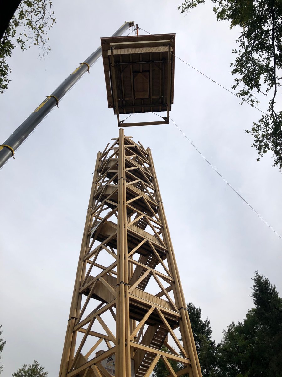Stadt_FFM's tweet photo. Der #Goetheturm steht wieder! https://t.co/TjyuGamcbs