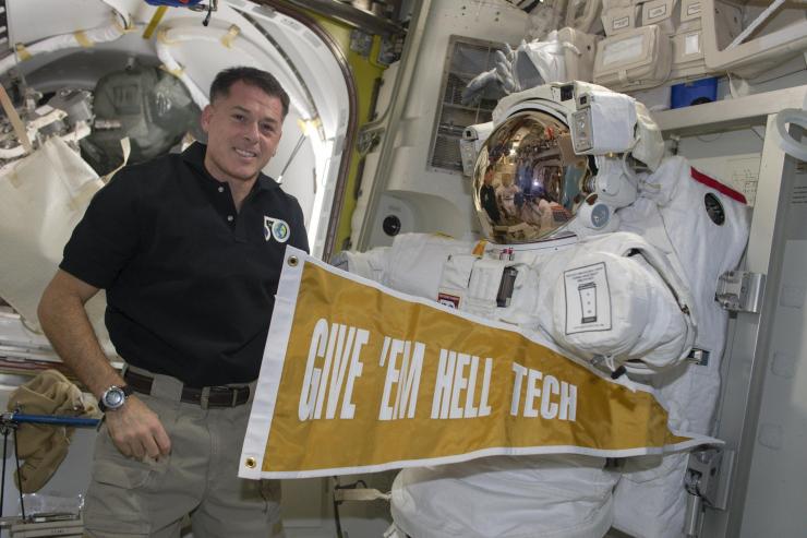 GeorgiaTech's tweet image. Today Georgia Tech grad and astronaut Shane Kimbrough has been named commander of the next @NASA commercial crew partnership mission with @SpaceX. It&apos;ll be his third trip to space. #WeCanDoThat | c.gatech.edu/306EUX7