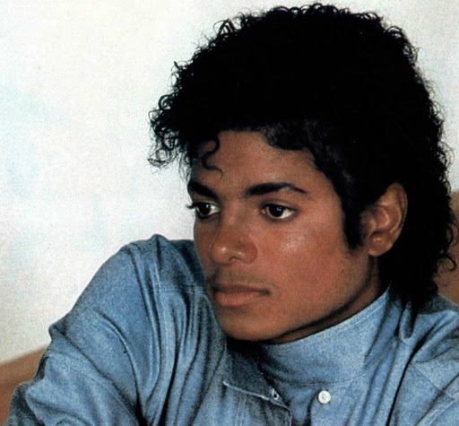 michaeljackson's tweet photo. "We want to celebrate this black man. He belongs to us, and we shared him with everybody else." – Jamie Foxx #blacksuperhero #MichaelJackson #hero https://t.co/PqIhT3LdeA